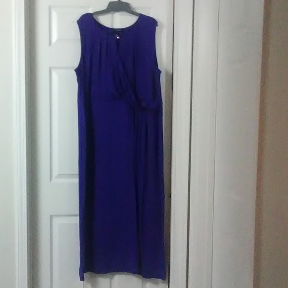 Any wear long dress - Picture 1 of 2